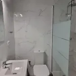 Da Estacao אכסניה *
