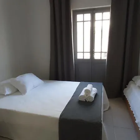 Da Estacao 호스텔 *